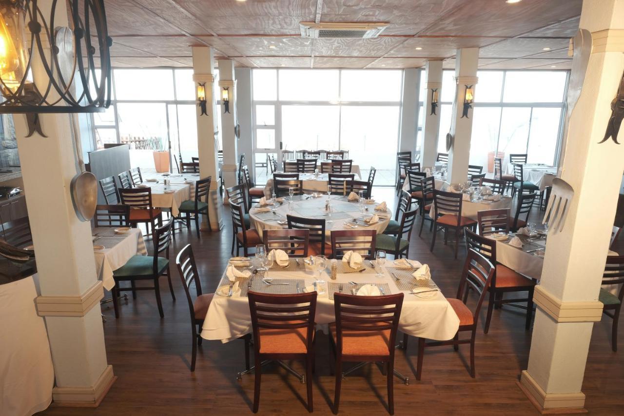 The Point Hotel & Spa Mossel Bay Extérieur photo
