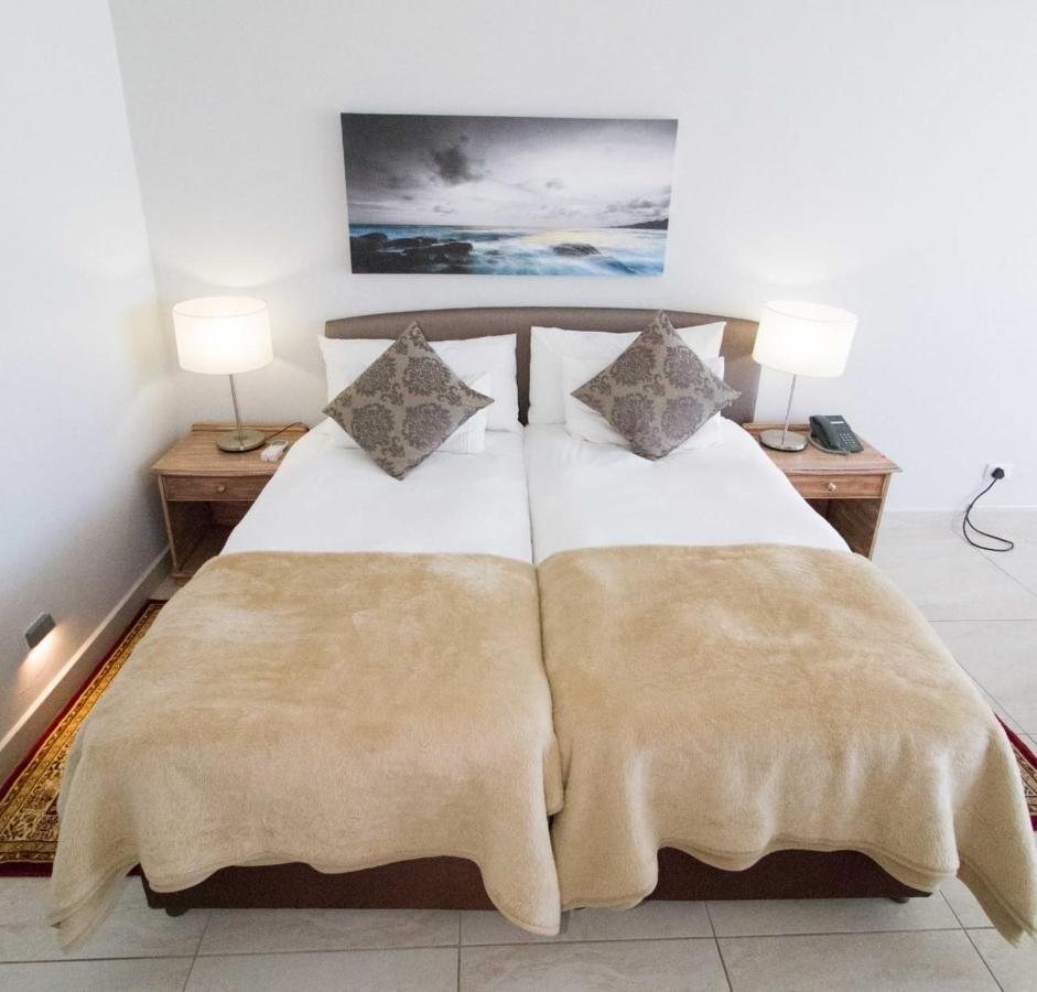 The Point Hotel & Spa Mossel Bay Extérieur photo
