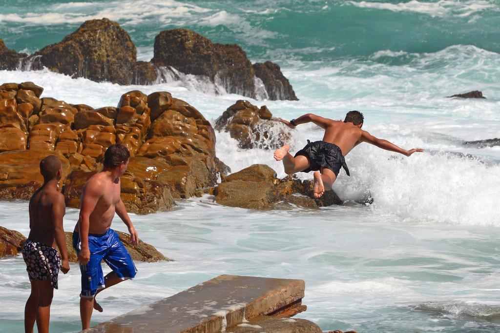 The Point Hotel & Spa Mossel Bay Extérieur photo