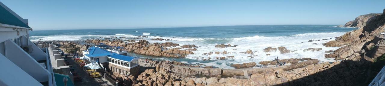 The Point Hotel & Spa Mossel Bay Extérieur photo