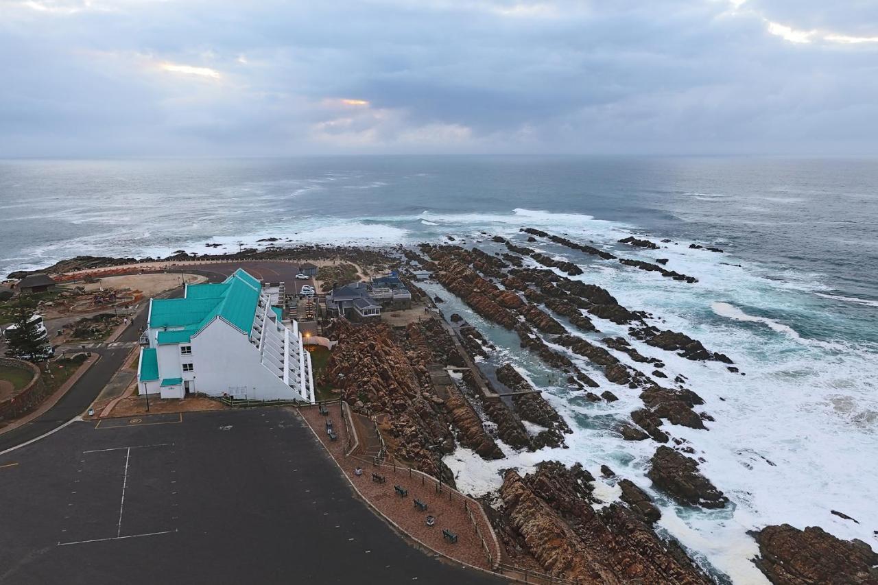 The Point Hotel & Spa Mossel Bay Extérieur photo